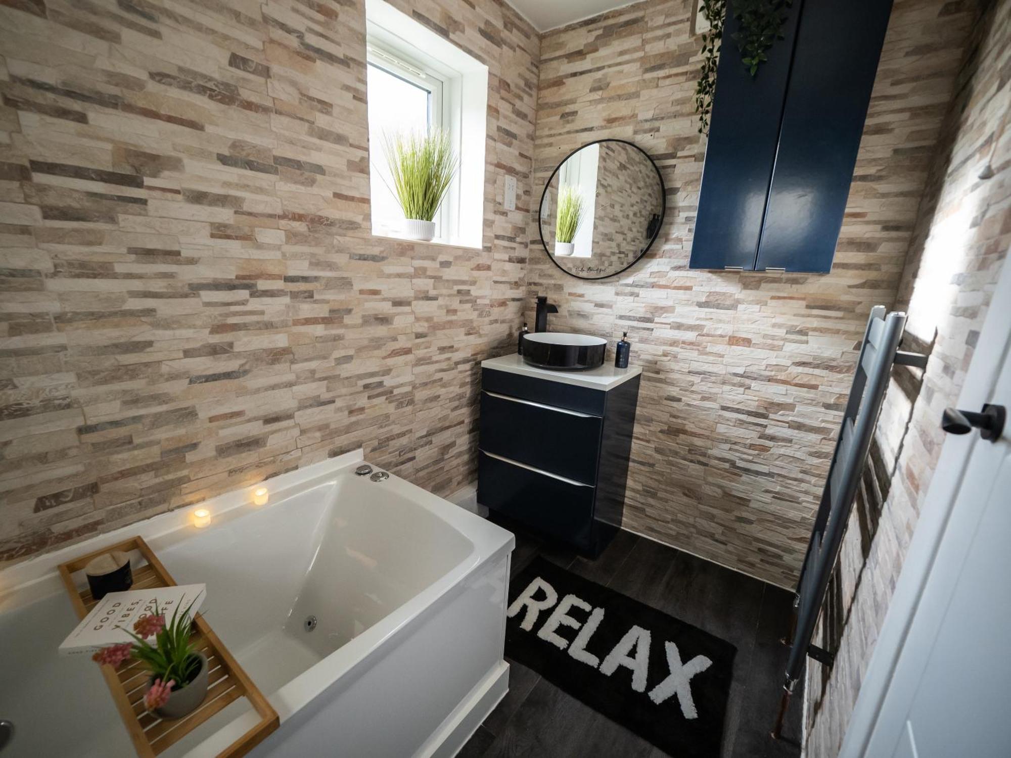 Ferienwohnung Seaside Retreat: Luxury 1-Bed, Free Parking Portsmouth Exterior foto