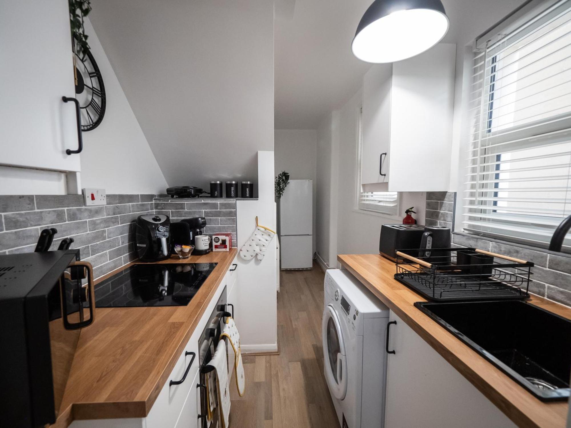 Ferienwohnung Seaside Retreat: Luxury 1-Bed, Free Parking Portsmouth Exterior foto